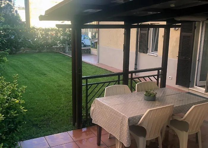 Апартаменты Garden House Cristina 5 Terre Специя